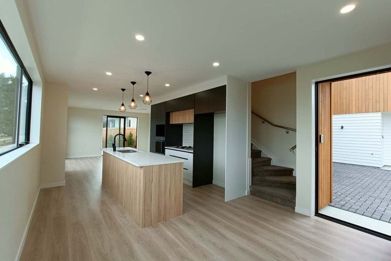 Photo of property in 30a Priestley Drive, Bucklands Beach, Auckland, 2014