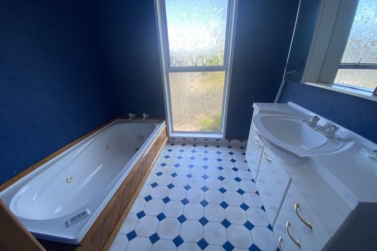 Photo of property in 11 Strode Street, Halfway Bush, Dunedin, 9010