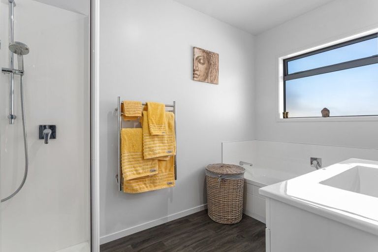 Photo of property in 41 Dawn Parade, Coastlands, Whakatane, 3120