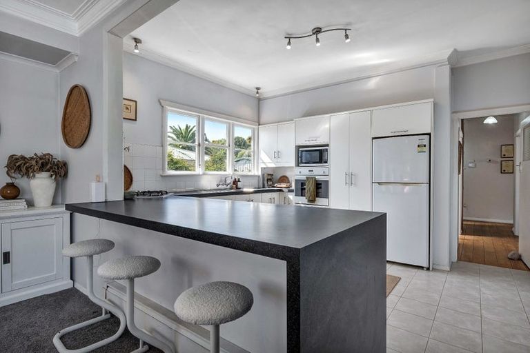 Photo of property in 58 Regan Street, Stratford, 4332