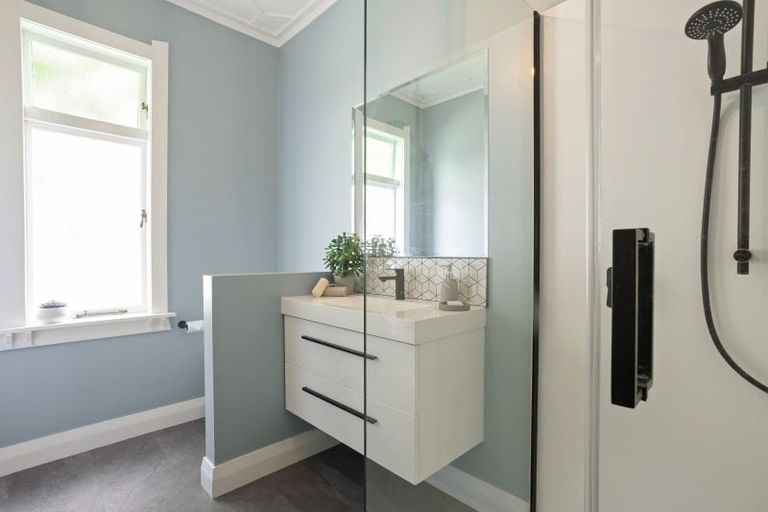 Photo of property in 71 Galloway Street, Hamilton East, Hamilton, 3216