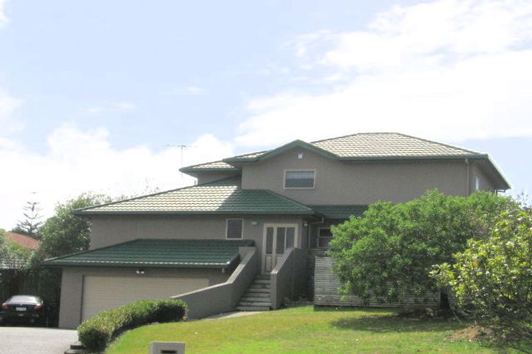 Photo of property in 14 Te Hoe Grove, Pinehill, Auckland, 0632