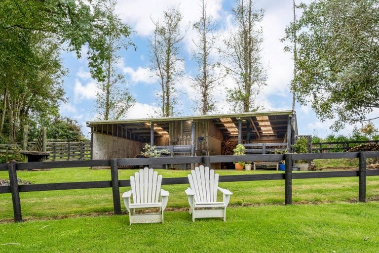 Photo of property in 18 Ara-kotinga, Whitford, Manurewa, 2576