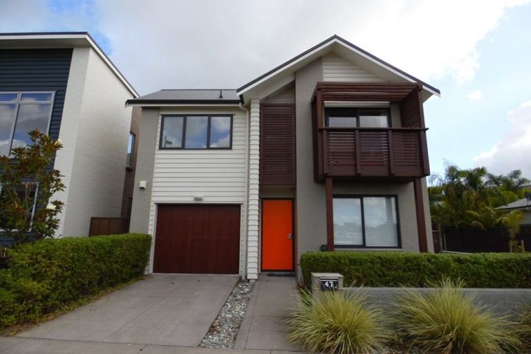 Photo of property in 47 Station Street, Hobsonville, Auckland, 0616