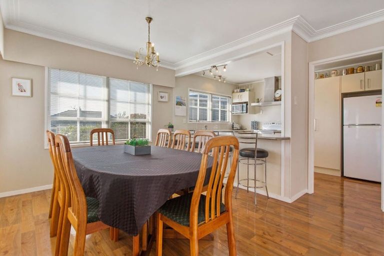 Photo of property in 72 Grande Vue Road, Hillpark, Auckland, 2102