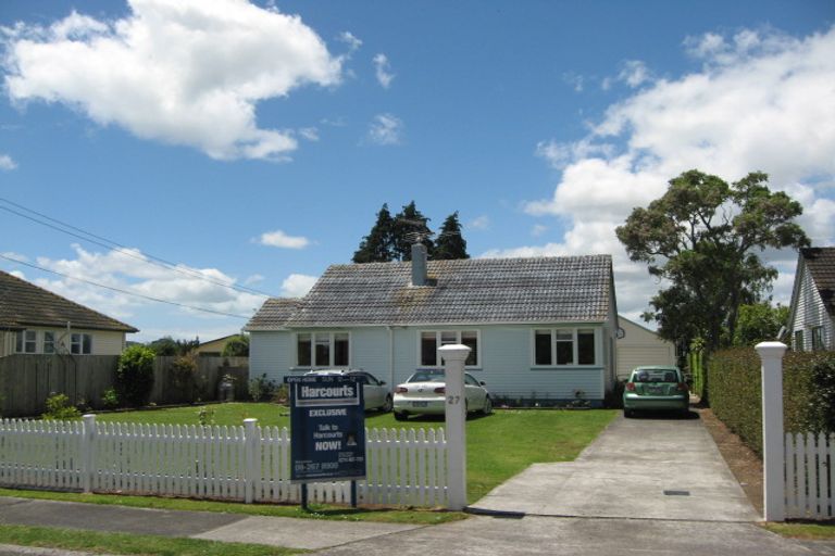 Photo of property in 27 Village Way, Ardmore, Papakura, 2582