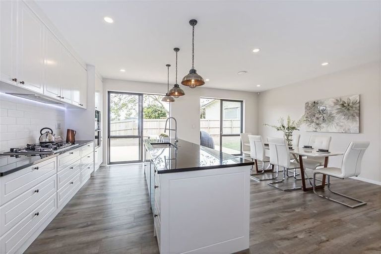 Photo of property in 115 Tapu Road, Huapai, Kumeu, 0810