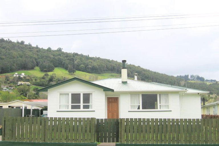Photo of property in 35 Turner Drive, Western Heights, Rotorua, 3015