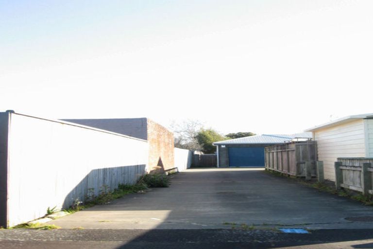 Photo of property in 12 Moore Street, West End, Palmerston North, 4412