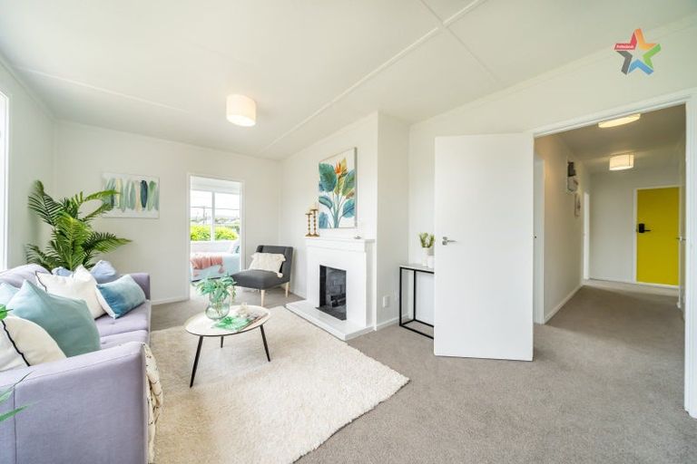 Photo of property in 43 Benge Crescent, Naenae, Lower Hutt, 5011