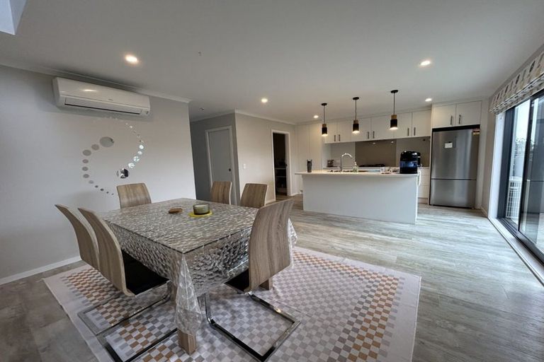 Photo of property in 12 Bluff Road, Kenepuru, Porirua, 5022