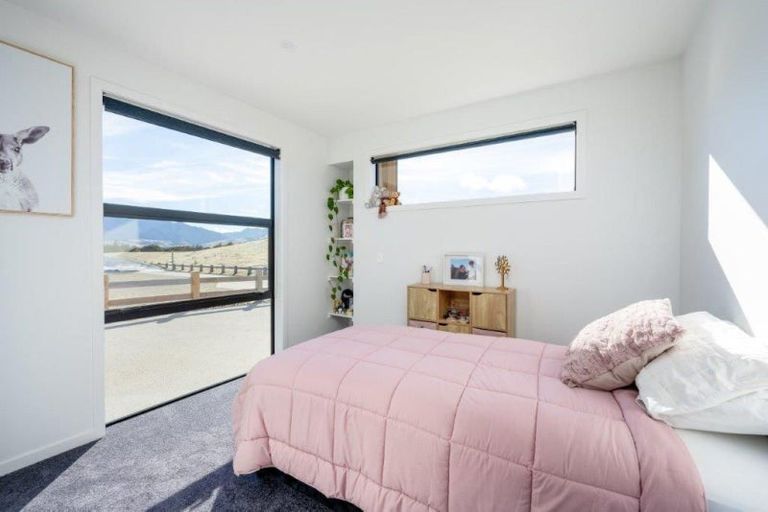 Photo of property in 9 Bull Ridge, Wanaka, 9305