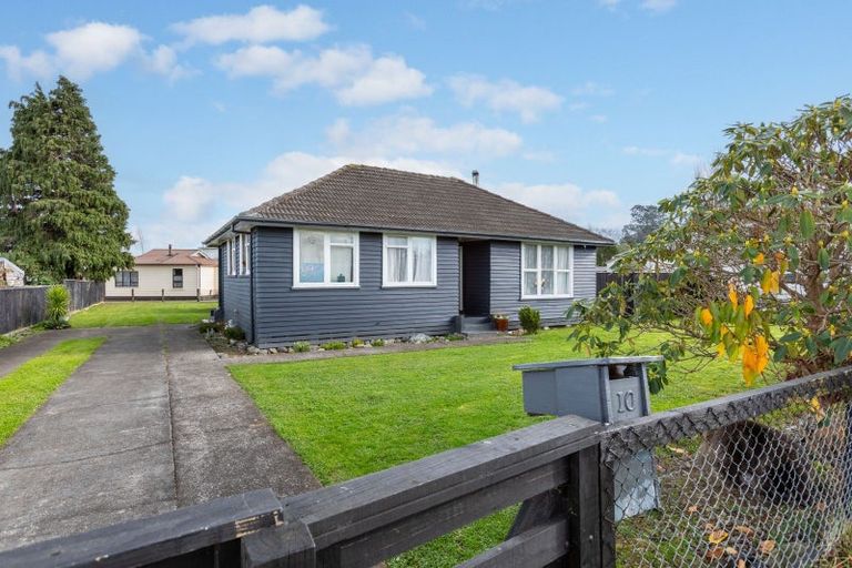 Photo of property in 10 Christian Street, Dannevirke, 4930