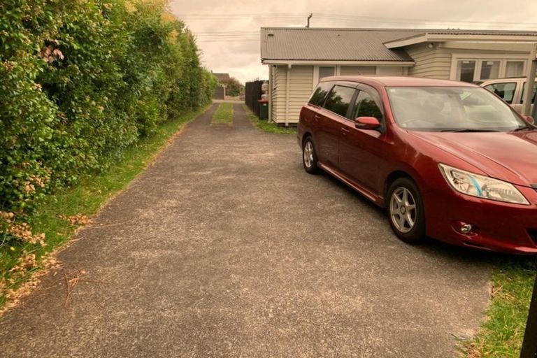 Photo of property in 42a Titirangi Road, New Lynn, Auckland, 0600