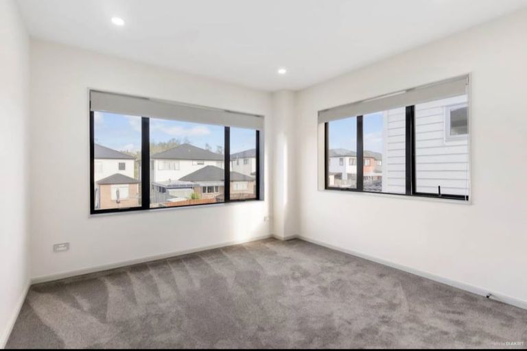 Photo of property in 12 Fong Road, Flat Bush, Auckland, 2019