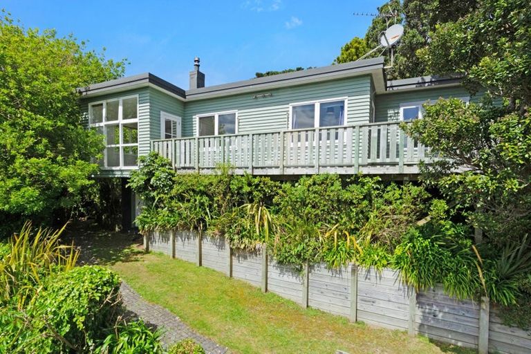 Photo of property in 4 Cardrona Way, Karori, Wellington, 6012