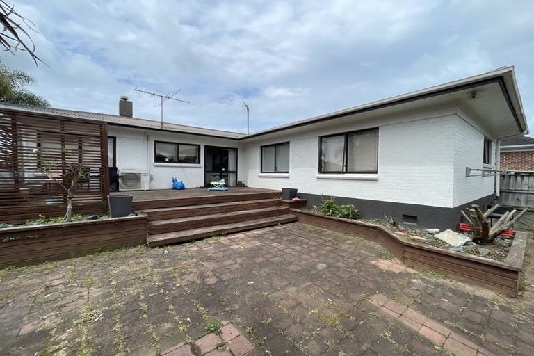 Photo of property in 30 Grove Road, Papakura, 2110