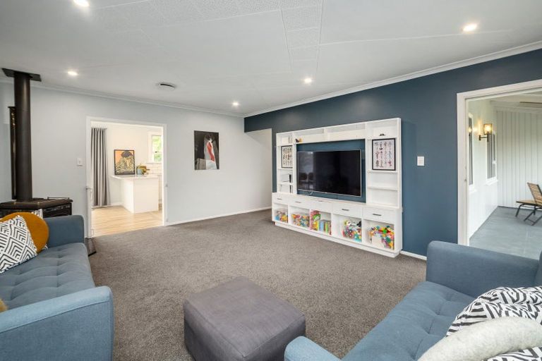 Photo of property in 14 Mahupuku Street, Greytown, 5712