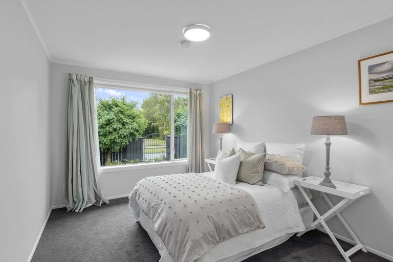 Photo of property in 16 O'halloran Drive, Halswell, Christchurch, 8025