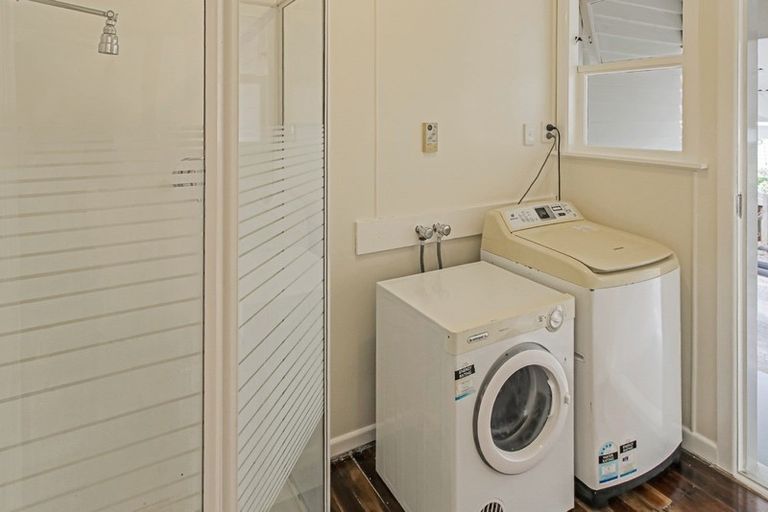 Photo of property in 69 Alexandra Street, Marton, 4710