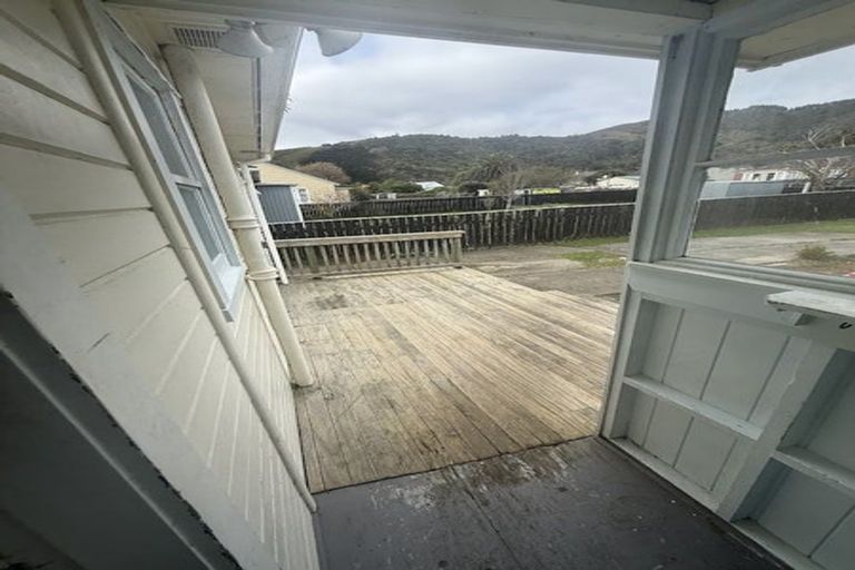 Photo of property in 19 Collett Street, Naenae, Lower Hutt, 5011