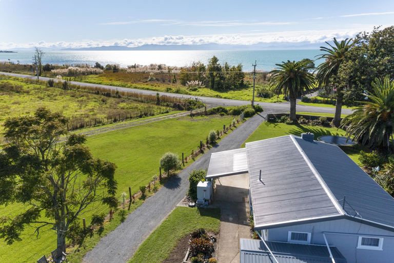 Photo of property in 1335 East Coast Road, Redvale, Albany, 0794