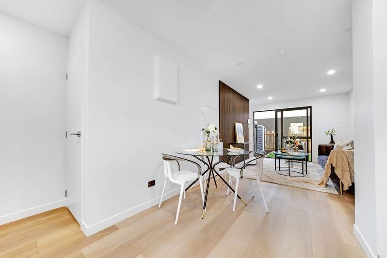 Photo of property in 8/15 Union Road, Howick, Auckland, 2014