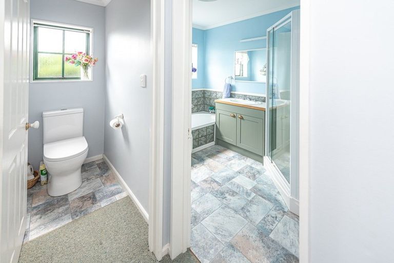 Photo of property in 9 Holdsworth Drive, Otamatea, Whanganui, 4500