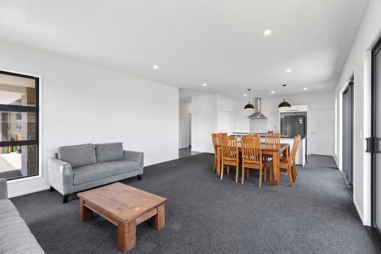 Photo of property in 25 Chris Drive, Rolleston, 7614