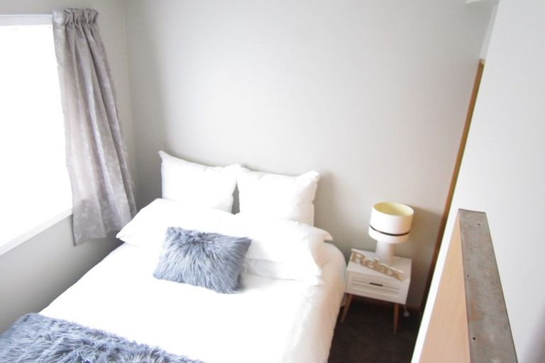 Photo of property in 6 Milnebank Street, Upper Riccarton, Christchurch, 8041