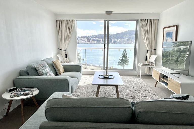 Photo of property in The Capital, 14/370 Oriental Parade, Oriental Bay, Wellington, 6011