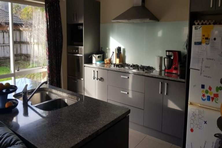 Photo of property in 10 Bridgefield Crescent, Flat Bush, Auckland, 2016