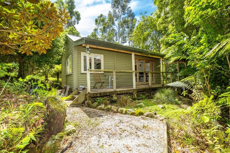 Photo of property in 740 Moonshine Hill Road, Moonshine Valley, Porirua, 5381