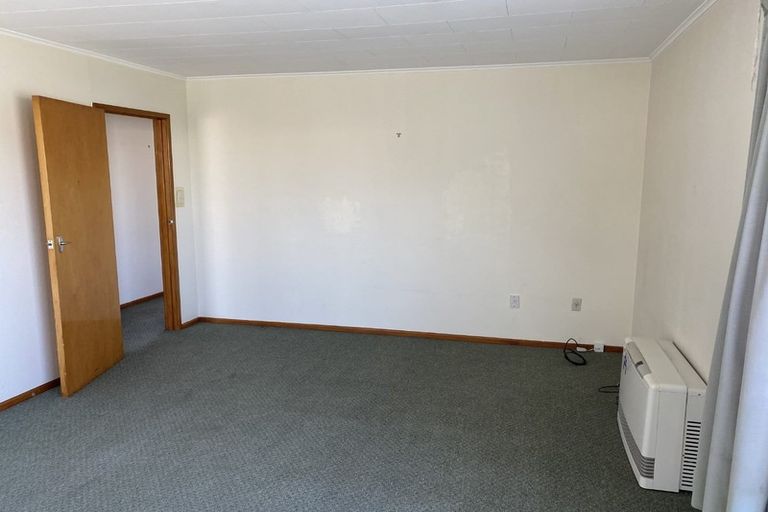 Photo of property in 1/1013 Duke Street, Mahora, Hastings, 4120