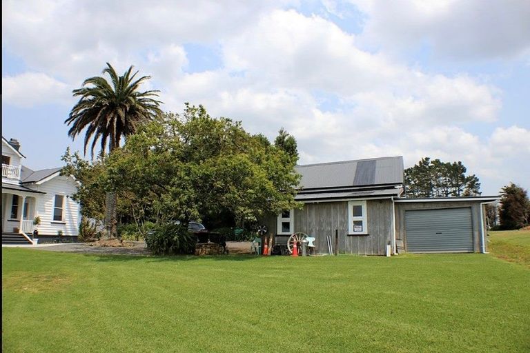 Photo of property in 309 Anzac Road, Pukekohe, 2120