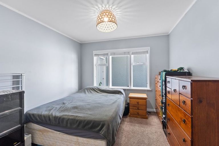 Photo of property in 116 Seaview Road, Paraparaumu Beach, Paraparaumu, 5032