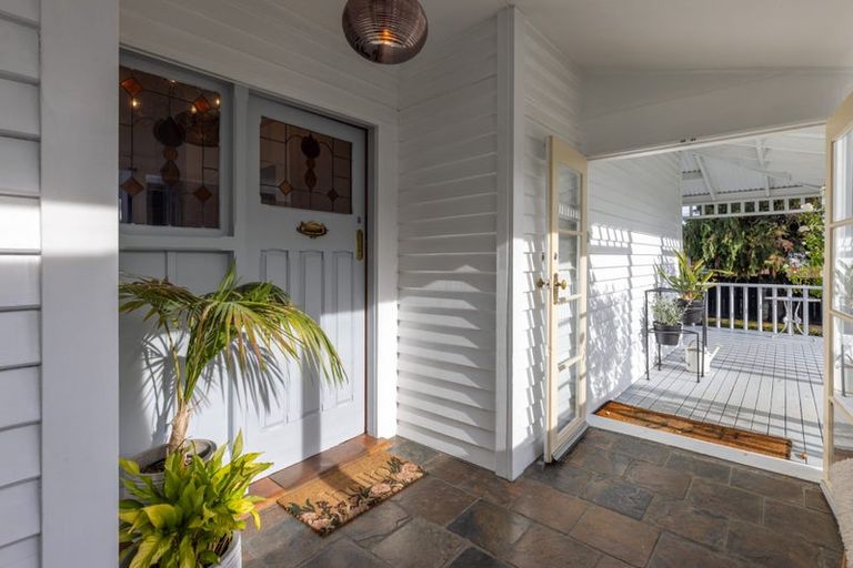 Photo of property in 28 Cleveland Street, Edgeware, Christchurch, 8013