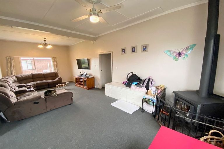 Photo of property in 5 Lowestoft Street, Balclutha, 9230