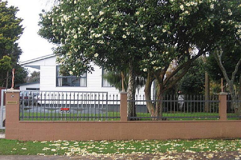 Photo of property in 17 Stonex Road, Papatoetoe, Auckland, 2025