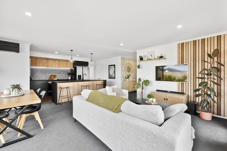 Photo of property in 16 Crossley Avenue, Woodend, 7610