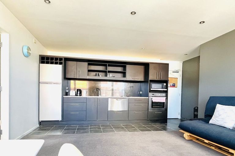 Photo of property in 7b/123 Molesworth Street, Thorndon, Wellington, 6011