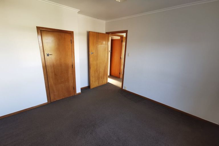 Photo of property in 4/27 Holland Road, Hillcrest, Auckland, 0627