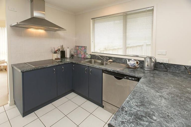 Photo of property in 54 Elan Place, Stanmore Bay, Whangaparaoa, 0932