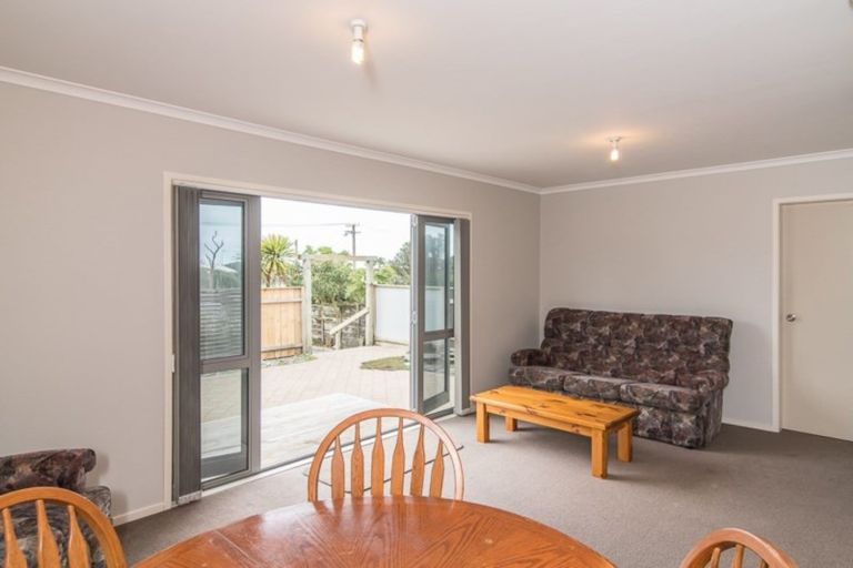 Photo of property in 10 Rodney Avenue, Te Horo Beach, Otaki, 5581