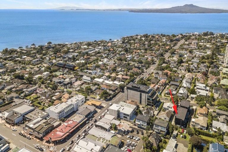 Photo of property in 5e Pierce Road, Milford, Auckland, 0620