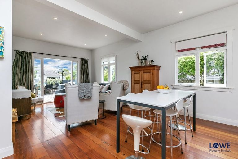 Photo of property in 12 Birkley Road, Bayswater, Auckland, 0622