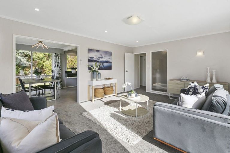 Photo of property in 37 Woodman Drive, Tawa, Wellington, 5028