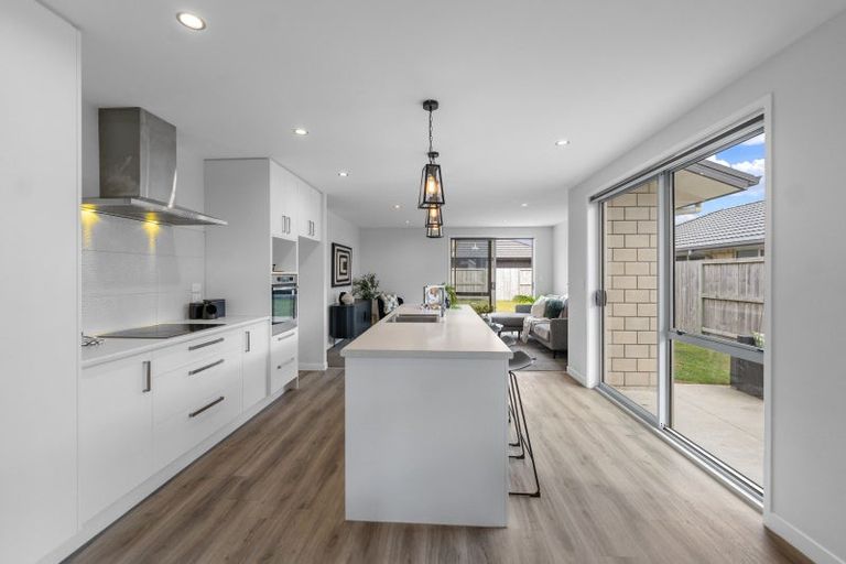 Photo of property in 50 Harding Drive, Papamoa Beach, Papamoa, 3118