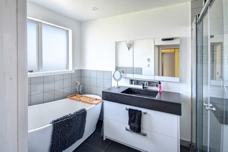 Photo of property in 27 Lynas Street, Outram, 9019