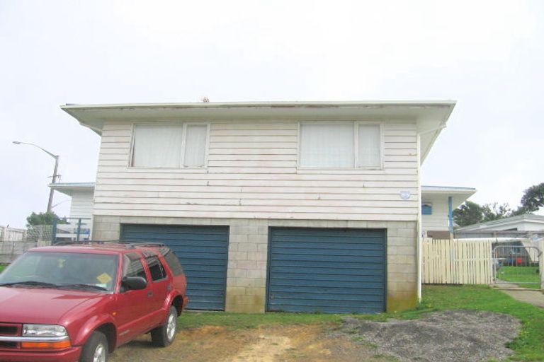 Photo of property in 1 Caduceus Place, Ascot Park, Porirua, 5024